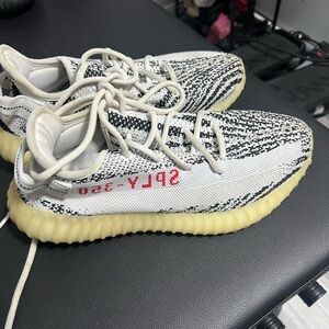 Yeezy Boost 350 V2 Zebra — White/Black/Red